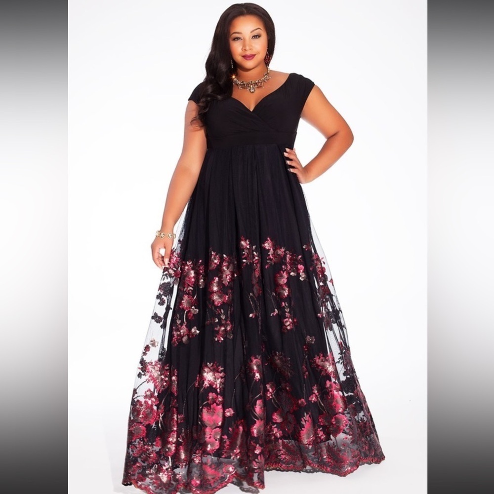 Igigi Lakshmi Sequined Gown in Black w/Merlot sequin detail 14/16
